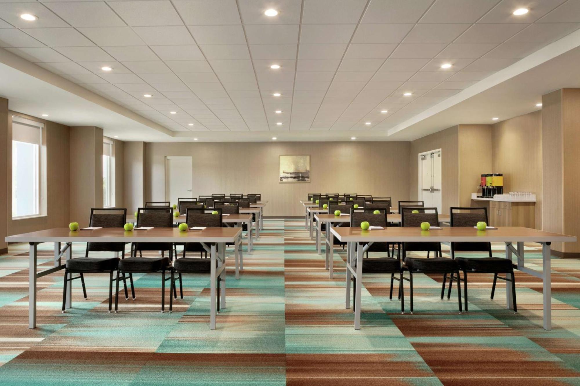 Home2 Suites By Hilton Brandon Tampa Экстерьер фото